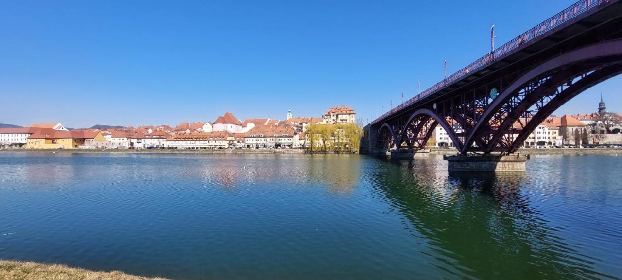La Studio Maribor Exterior foto
