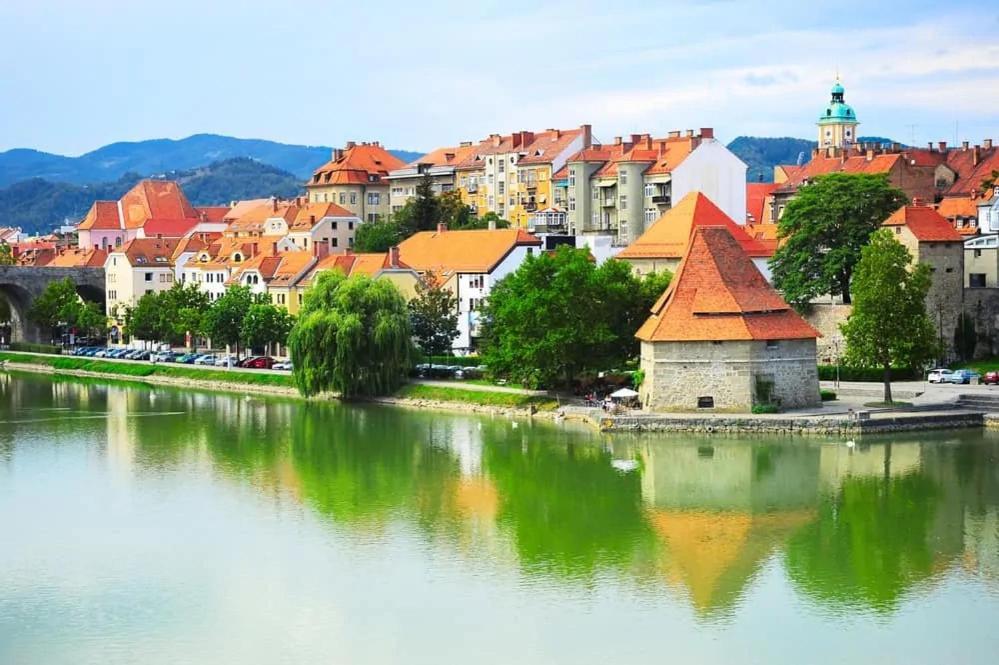La Studio Maribor Exterior foto